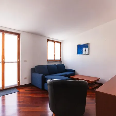 Apartman Youhosty - Loreto 1 Bedroom Milánó